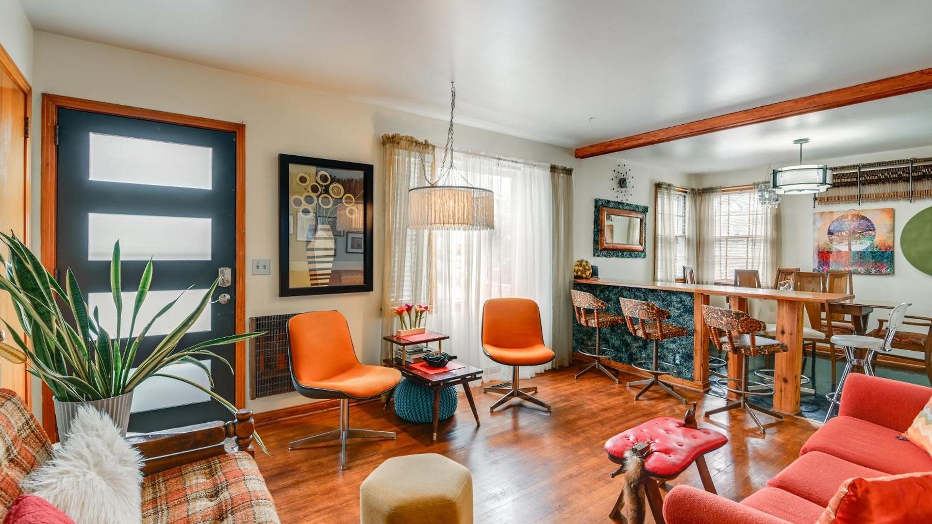 Holiday home 6 Mi To Downtown: 70s-themed In Nashville! Nashville