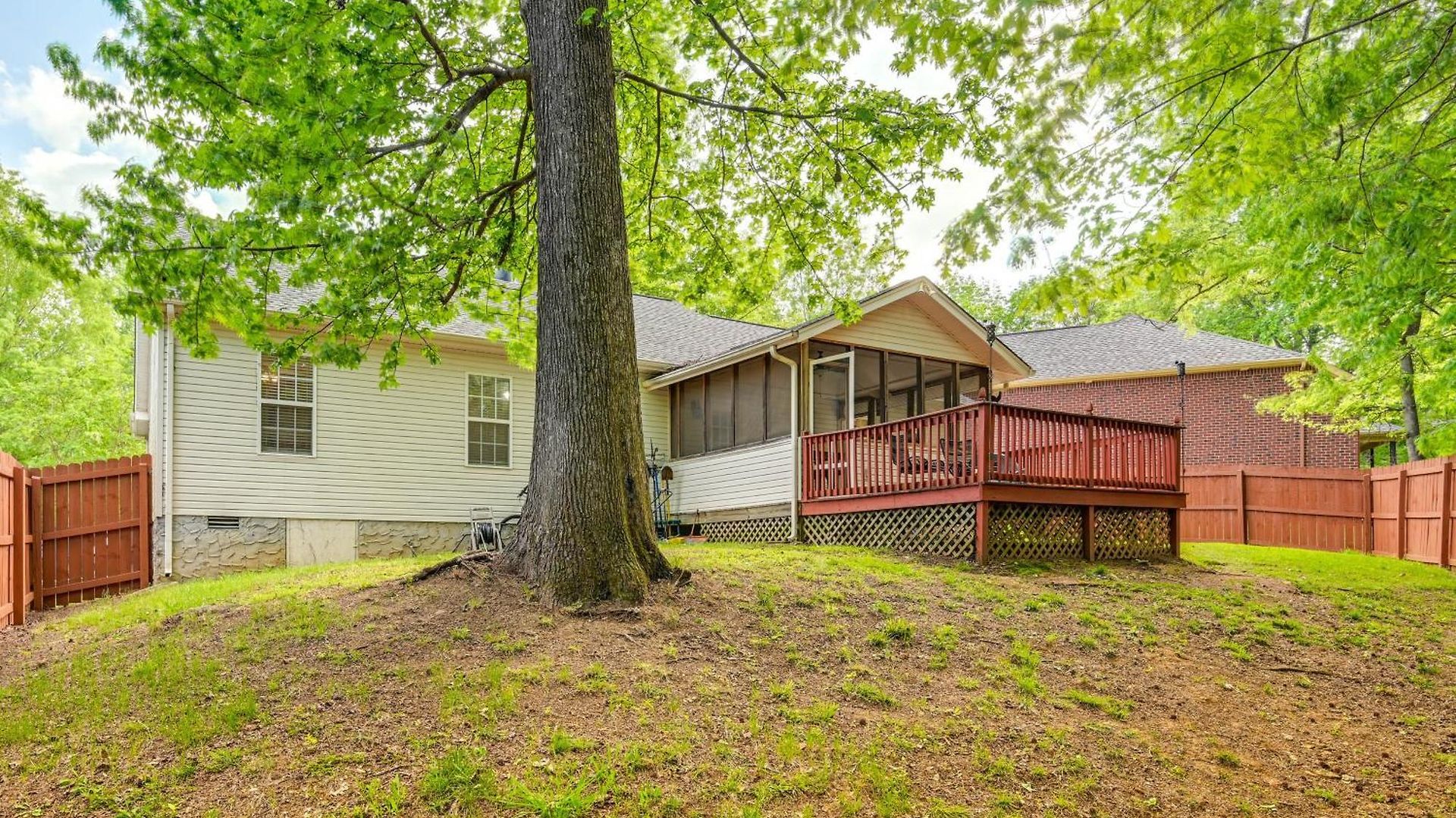 Cozy Hermitage W/ Deck: 11 Mi To Nashville! Holiday home Nashville