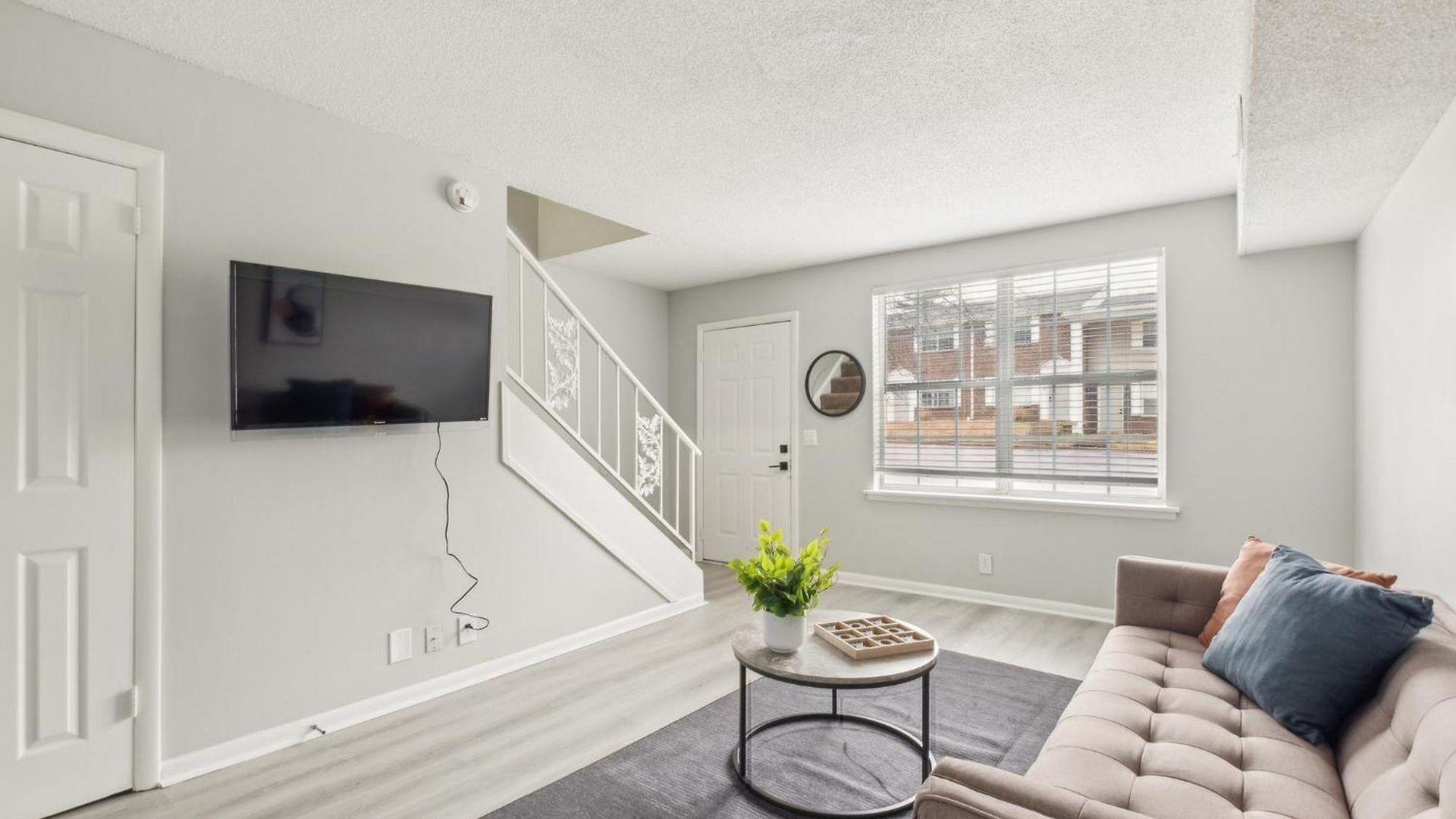 Brentwood U5 I Cozy & Comfy I 2bd I Free Parking