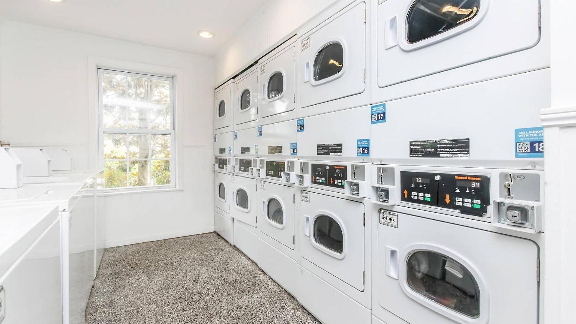 Brentwood U2 I Cozy & Comfy I 2bd I Free Parking Apartment *