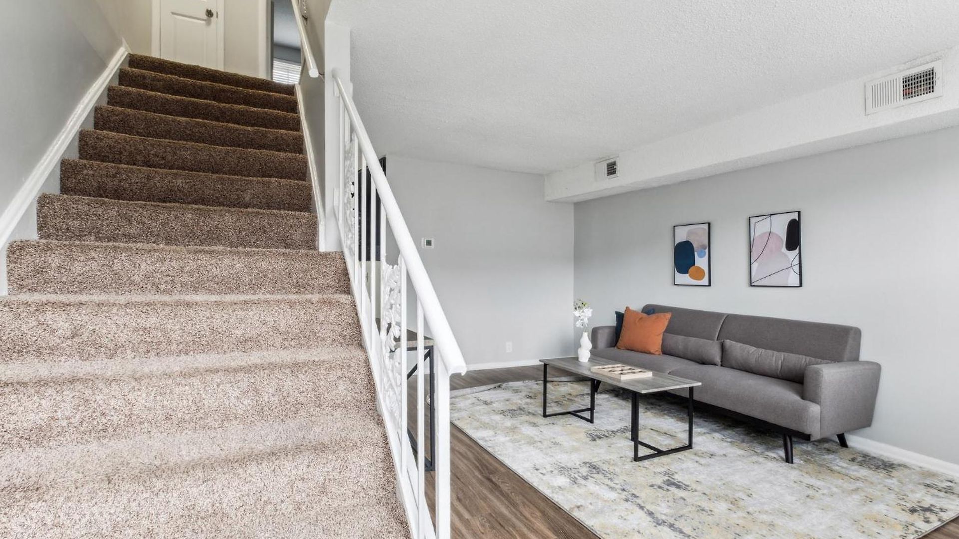 Apartment Brentwood U10 I Cozy & Comfy I 2bd I Free Parking *