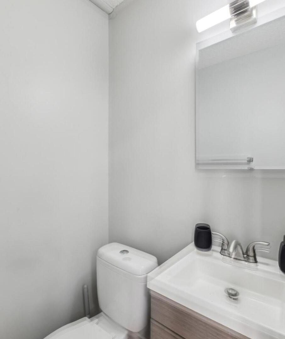Apartment Brentwood S I Cozy & Comfy I 2bd 15 Bth