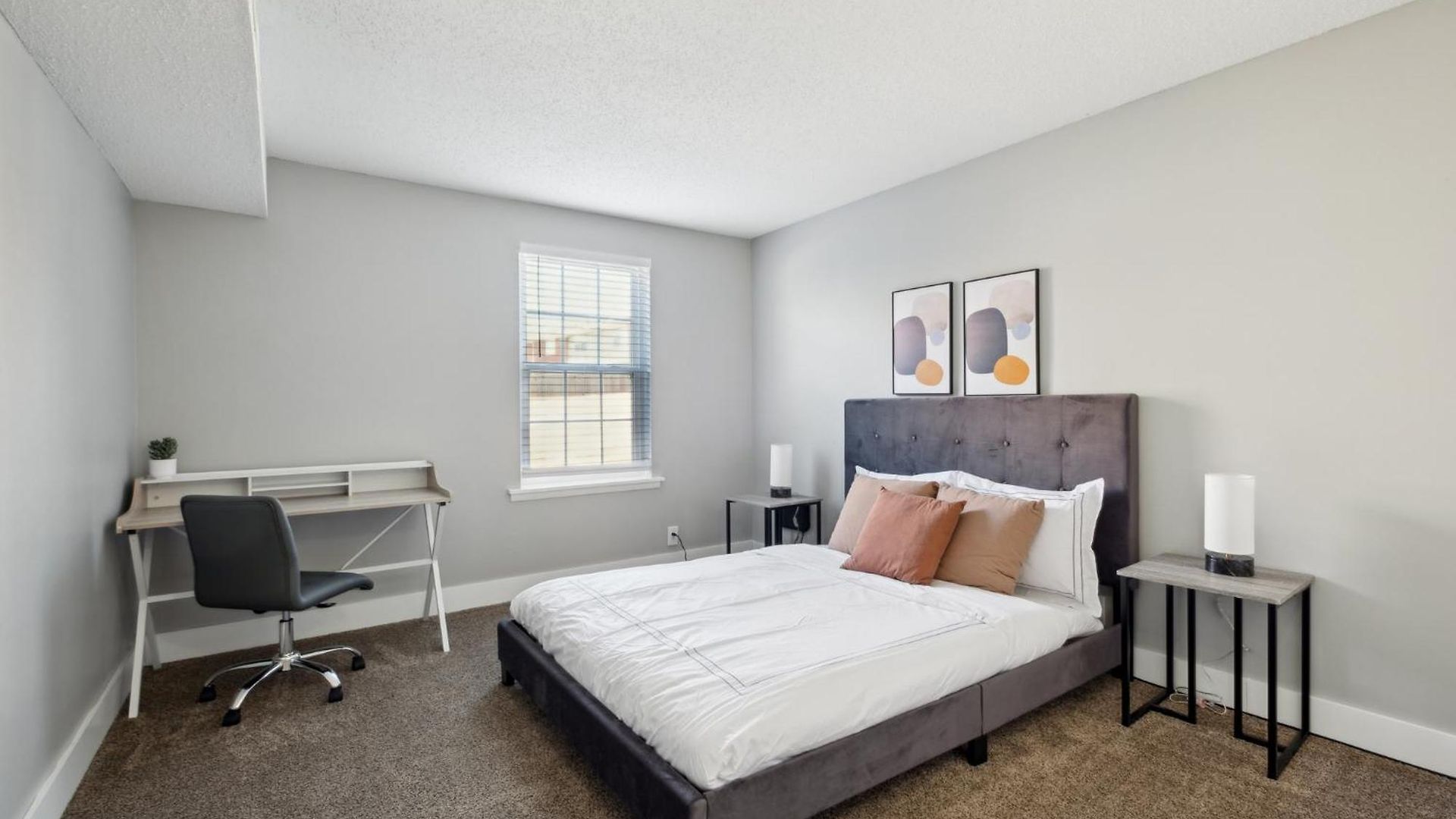 Brentwood C4 I Cozy & Comfy I 2bd I Free Parking Apartment