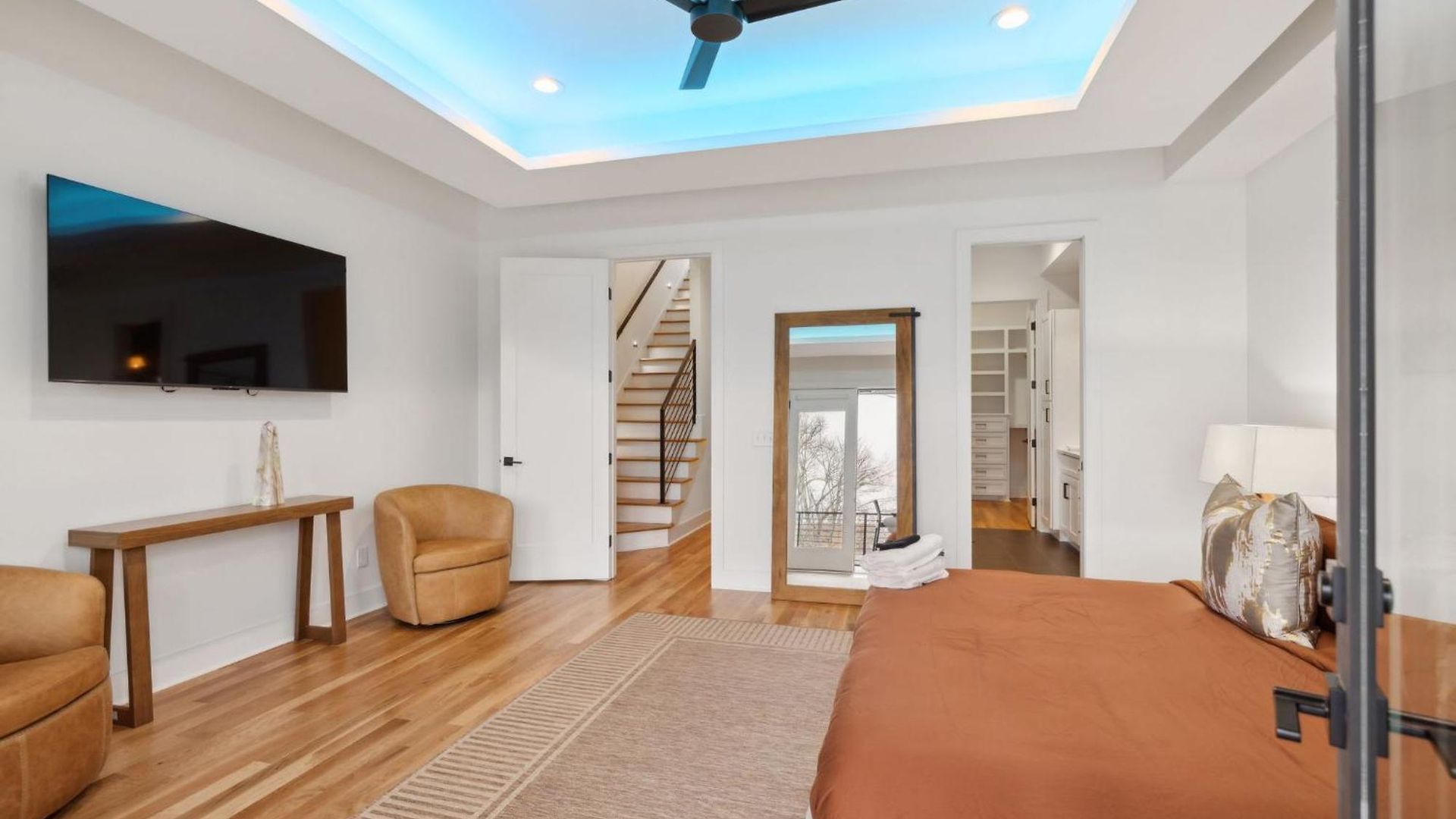 Stylish Multi-level Retreat Rooftop & Pool Table Nashville