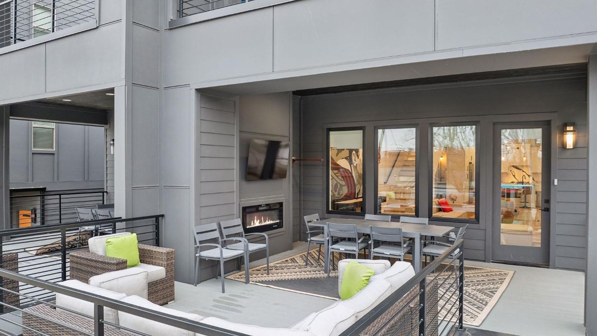 Holiday home Stylish Multi-level Retreat Rooftop & Pool Table Nashville