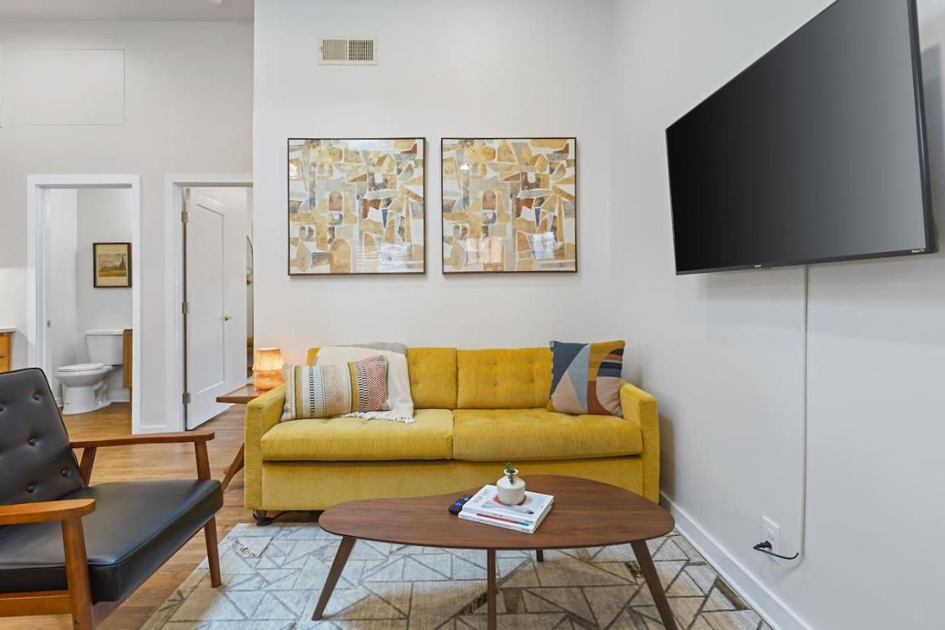 Mid-century Modern Near Restaurants, Coffee And Bars *