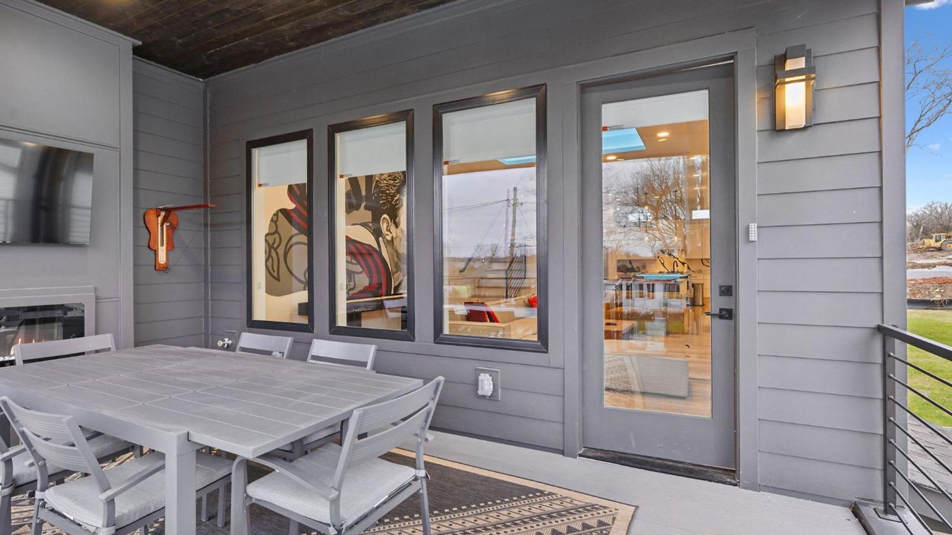 Holiday home Sleek Multi-level Rooftop Views & Pool Table