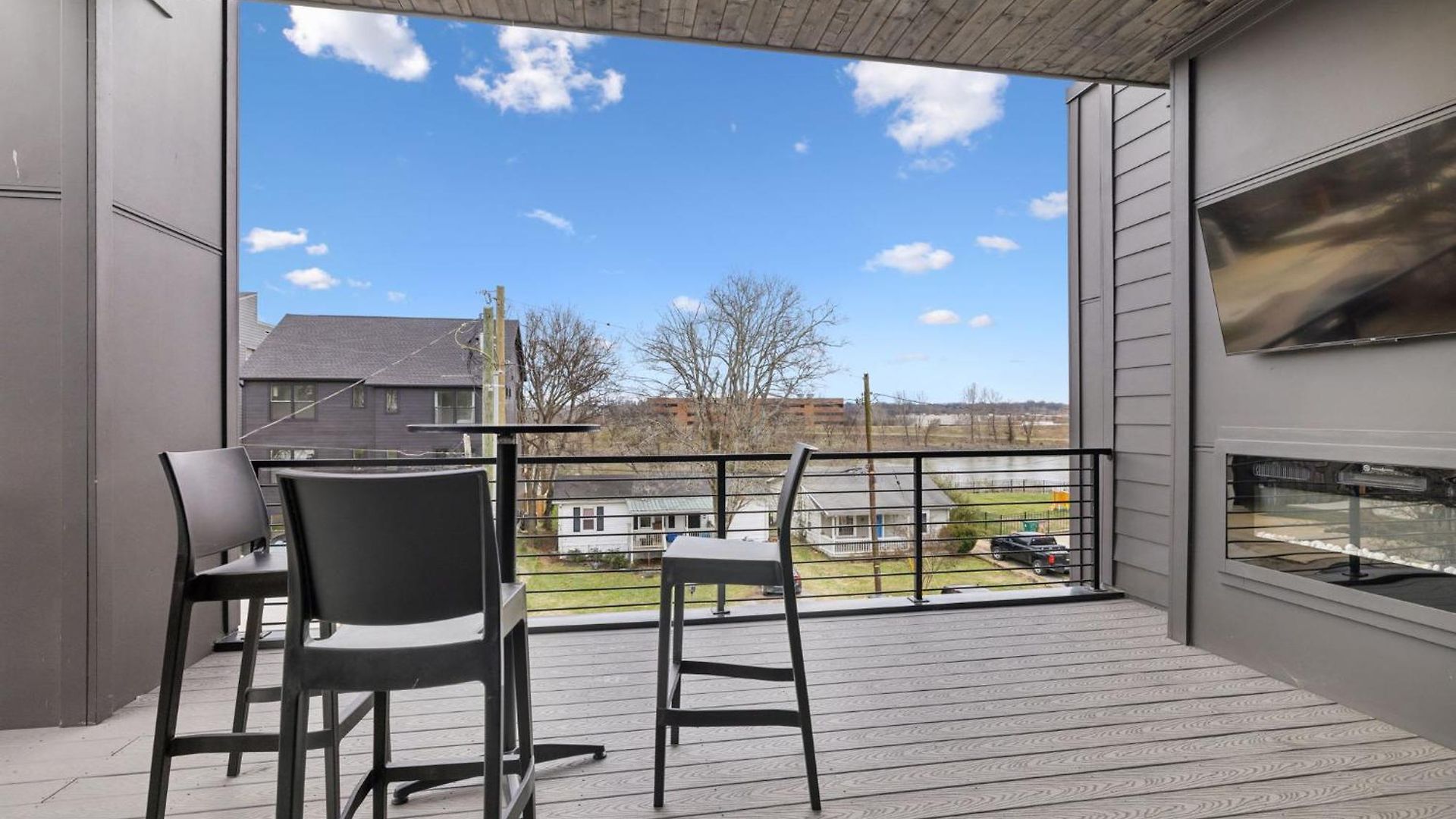 Sleek Multi-level Rooftop Views & Pool Table *