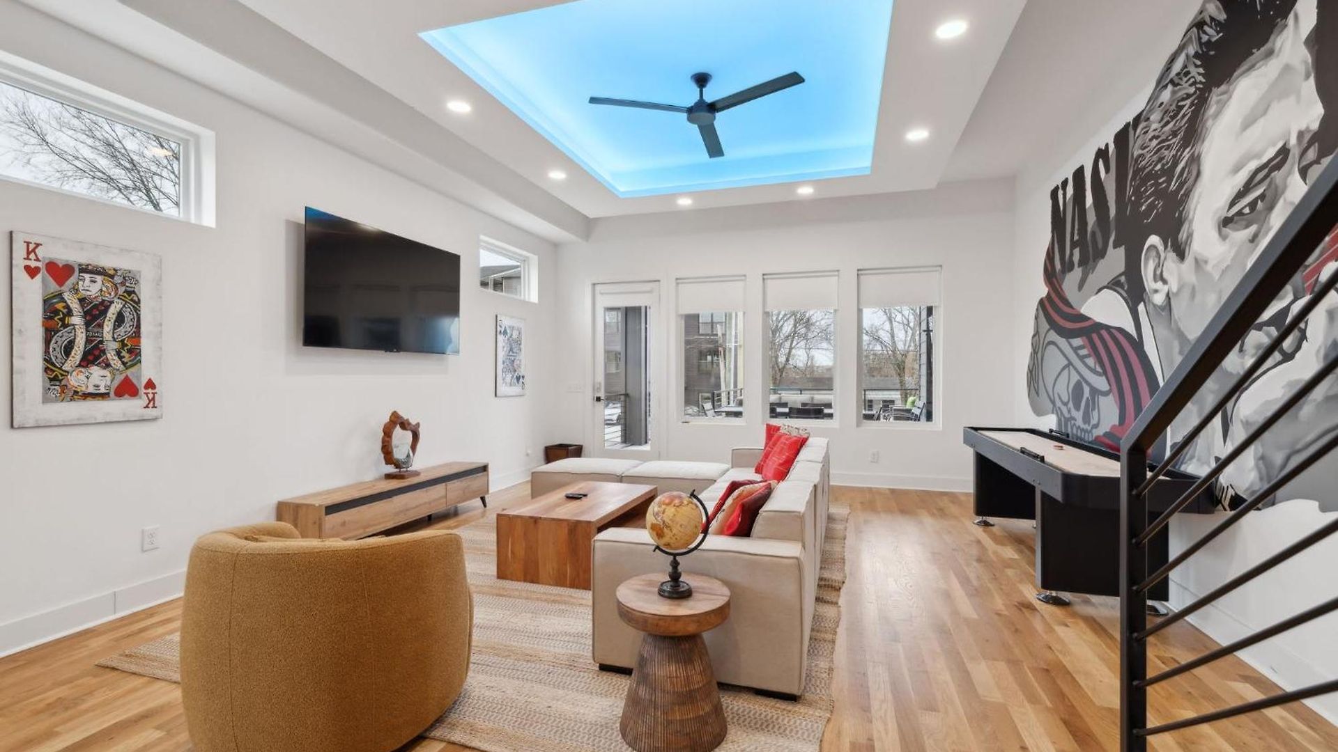 Sleek Multi-level Rooftop Views & Pool Table