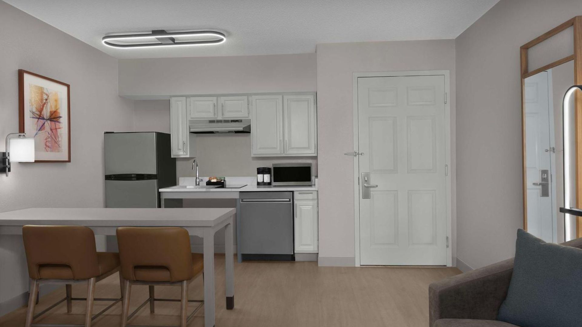 Homewood Airport Hotel 3*