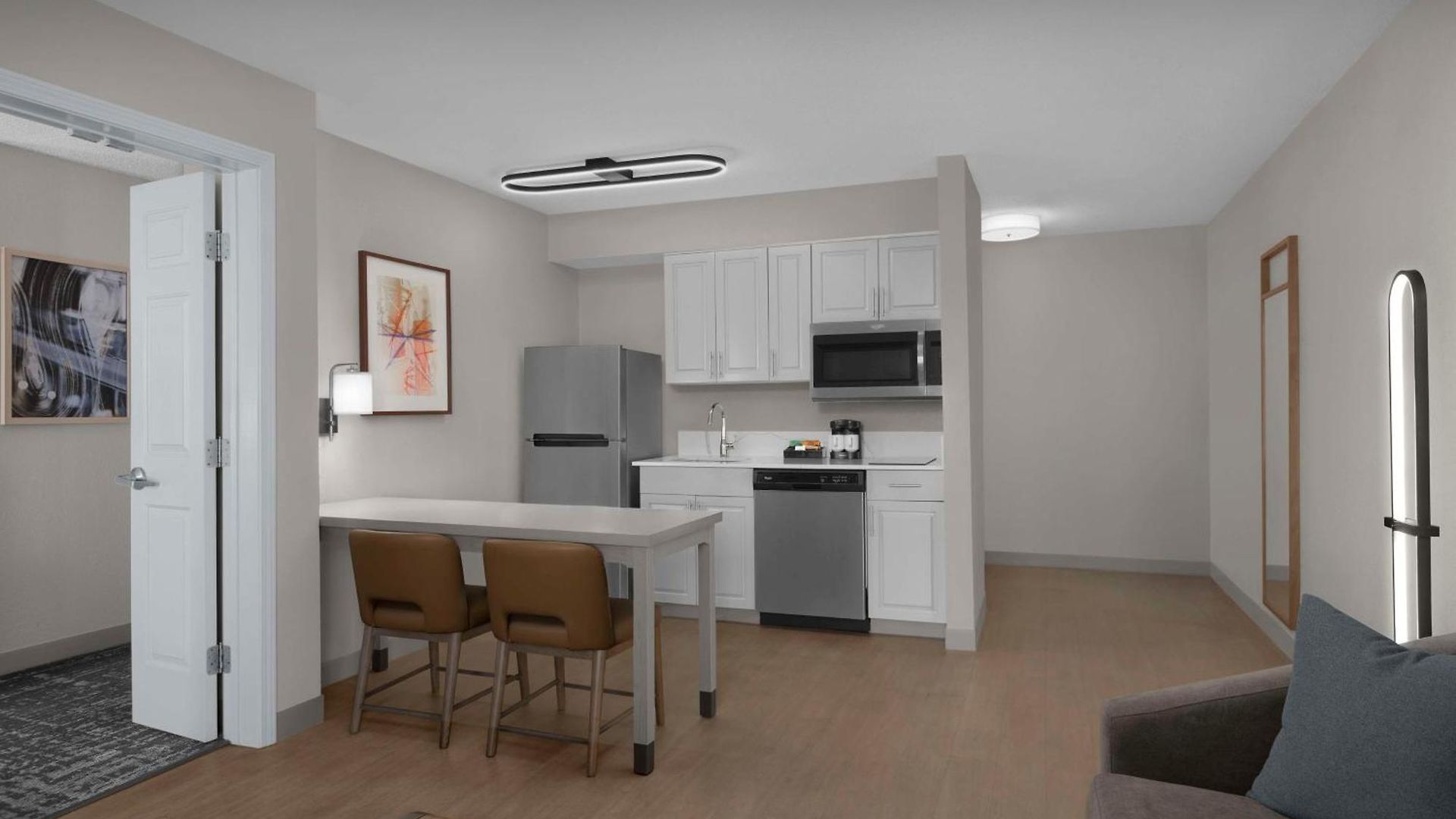 Hotel Homewood Airport 3*