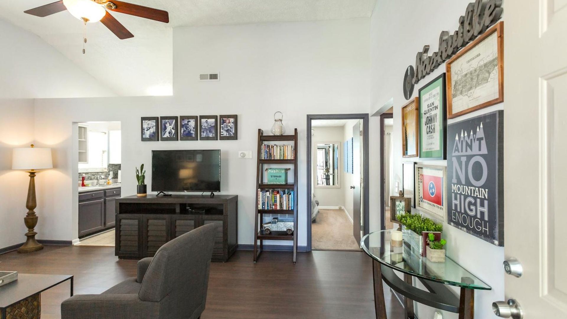 Looby Location- Charming 3br 10 Min To Downtown Holiday home Nashville