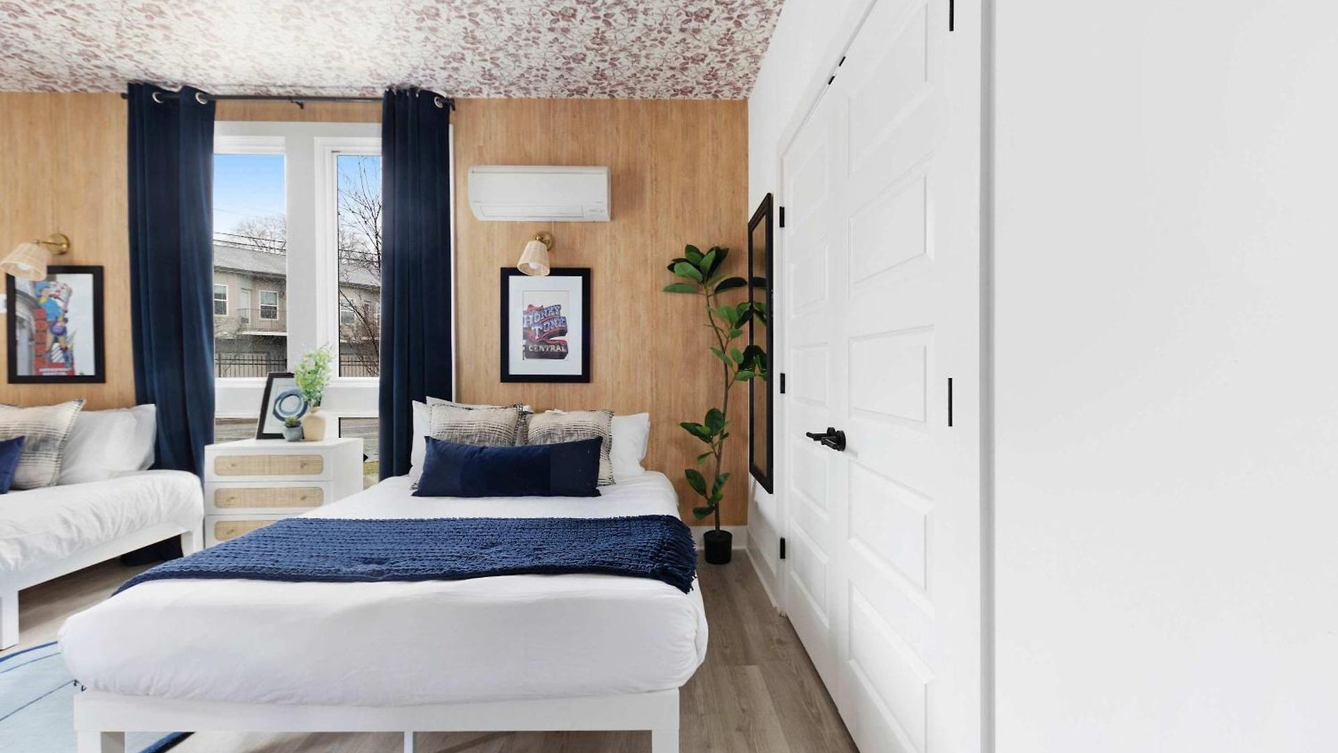 The Trillium & The Iris - 2 Homes 6 Bedrooms