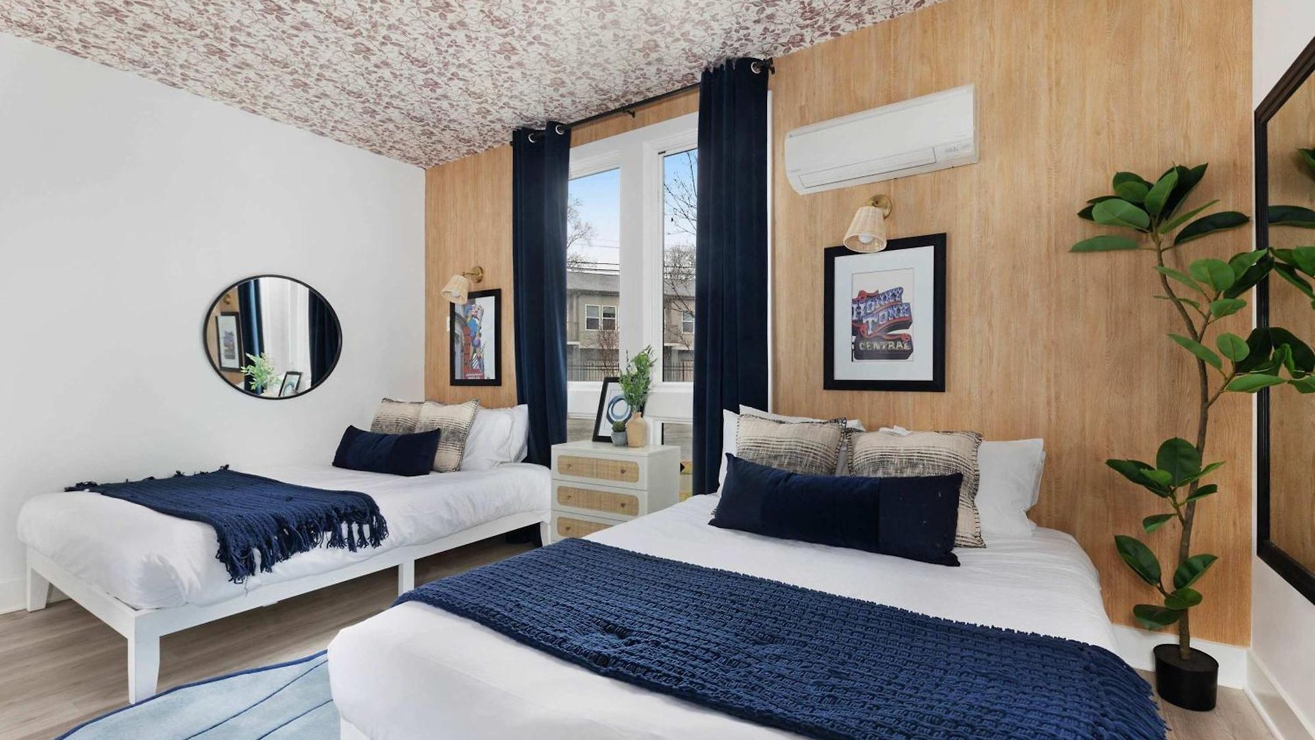 Holiday home The Trillium & The Iris - 2 Homes 6 Bedrooms *