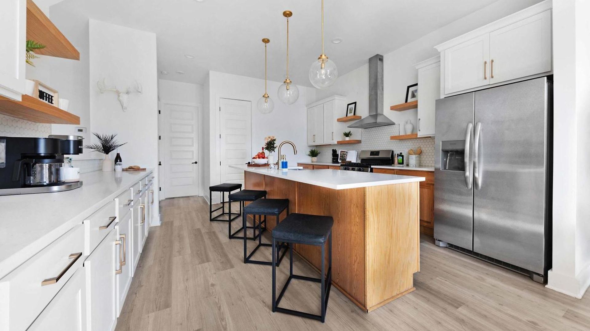 The Camellia & The Bluestem - Two Four Bedroom Homes Holiday home
