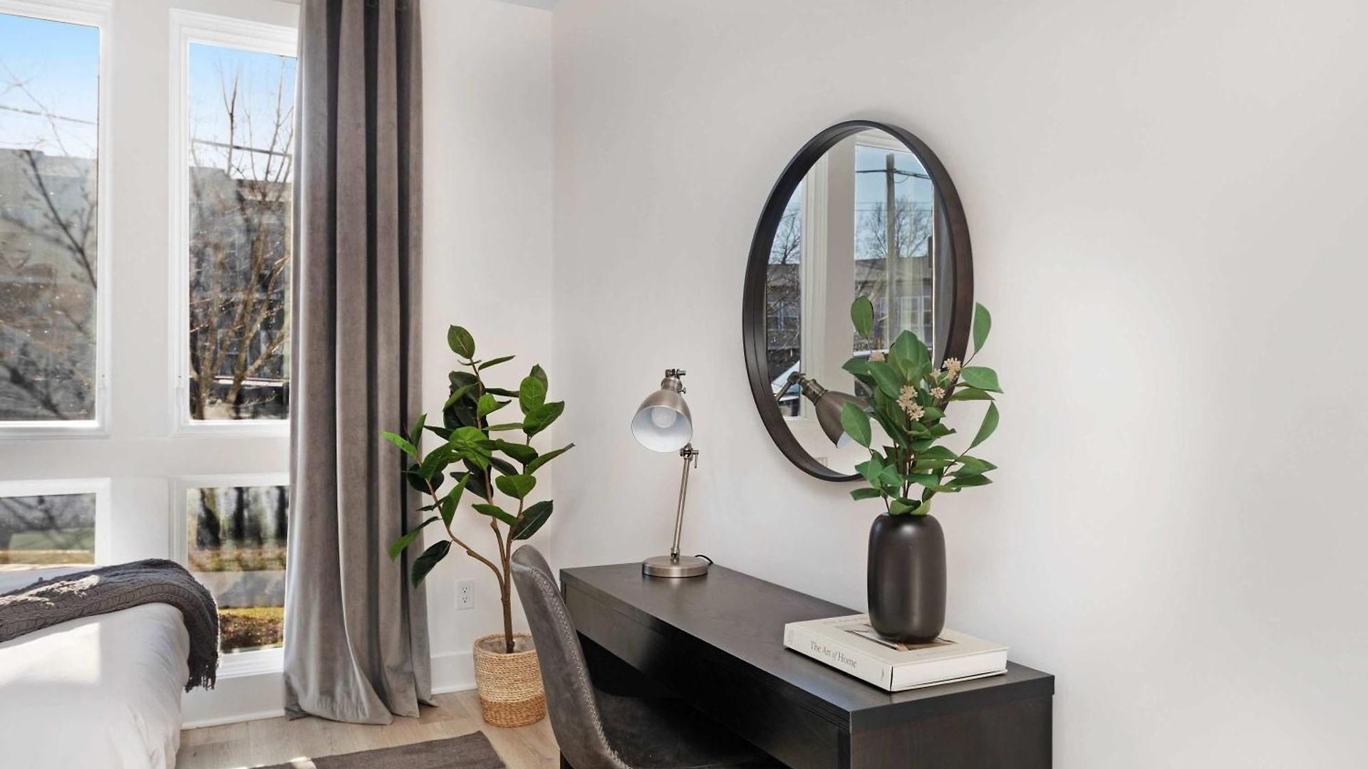 The Camellia & The Bluestem - Two Four Bedroom Homes Holiday home Nashville