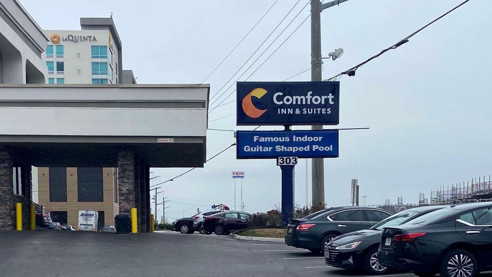 Comfort & Downtown - Stadium Hotel