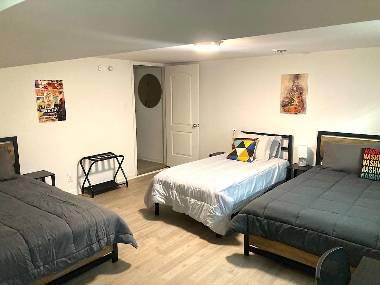 Holiday home Private 1.35-acre Estate | Hot Tub, Pool Hall & Courts | Sleeps 11 Nashville