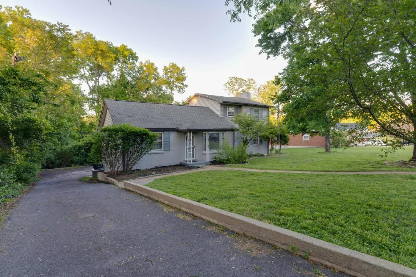 The Playground: 5br With Hot Tub, Cinema, And Arcade Holiday home Nashville