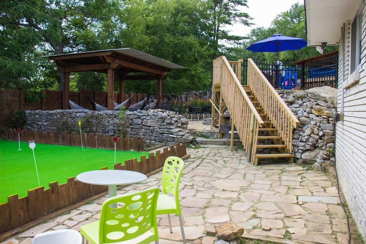 Holiday home Hall Of Fame Private Resort-9 Miles To Downtown Pools Arcade