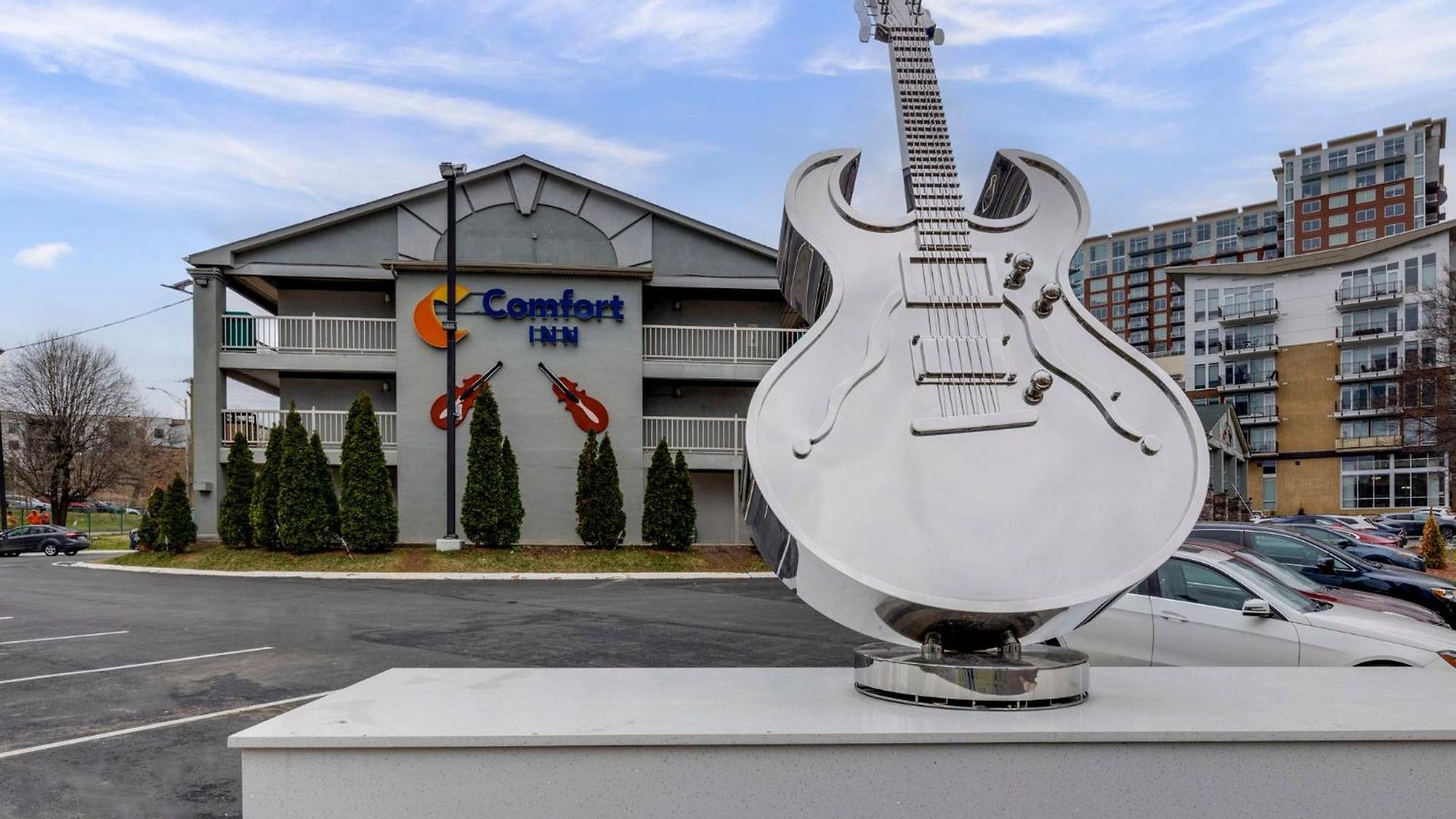 Comfort Downtown - Music Center Inn