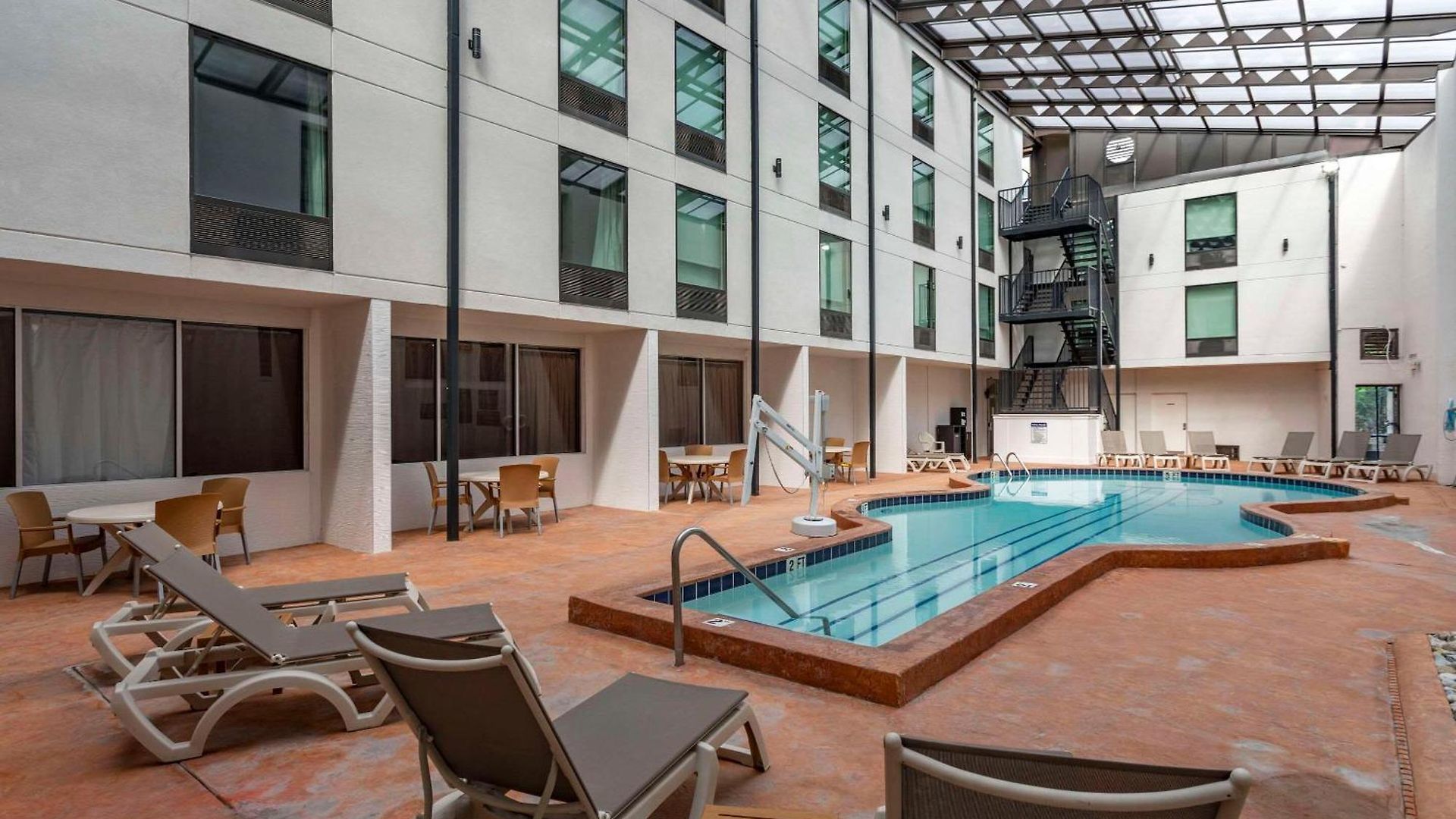 Comfort & Downtown - Stadium 4*