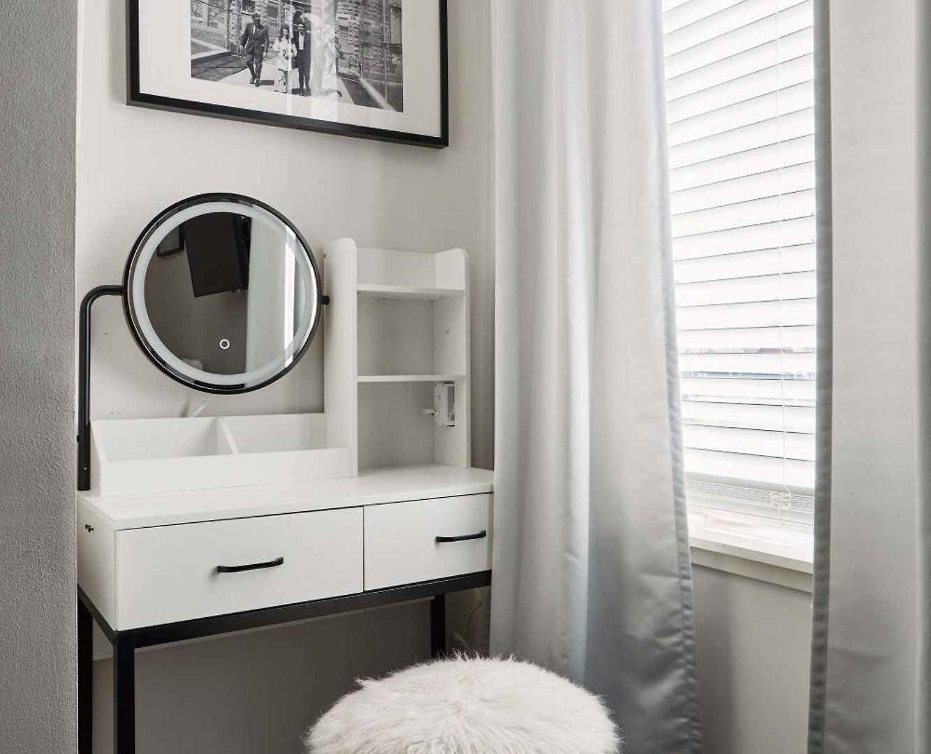 Perfect Cma Fest Hq, Rooftop 10 Mins To Downtown, Garage, Ping Pong, Karaoke, Axe Throwing, Shuffleboard, 10 Mins To Broadway, 5 Mins To Five Points, Perfect For Bachelors Or Bachelorettes, 24 Hr Hospitality Holiday home *