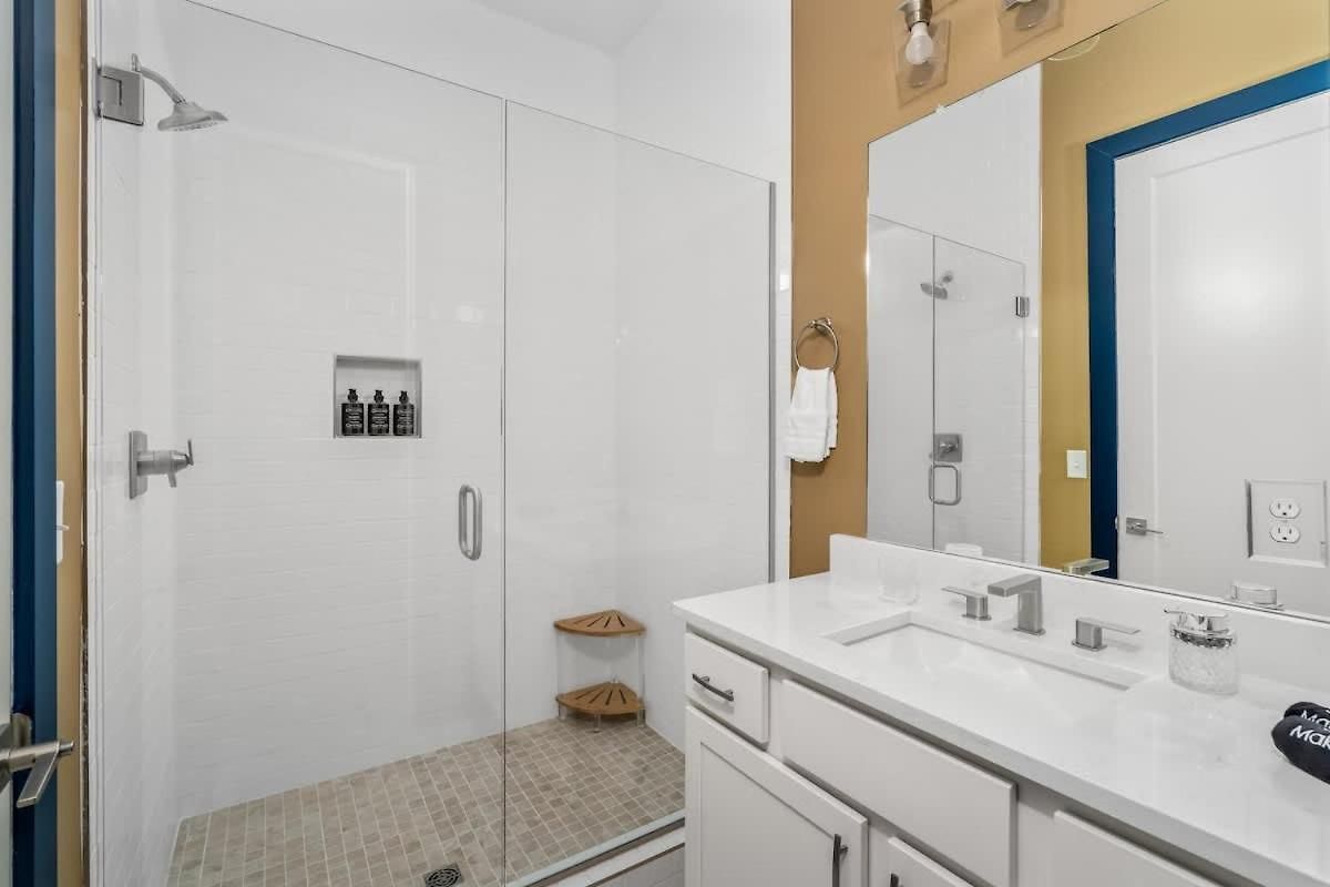 Chic Oasis 2 Miles From Dt - Pool Table - B-dashy Nashville