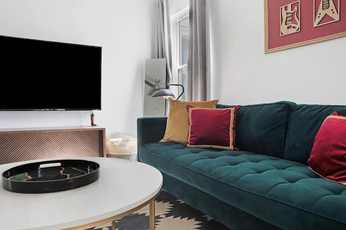 Chic Oasis 5 Mins To Broadway 8 Beds B-nashy Nashville
