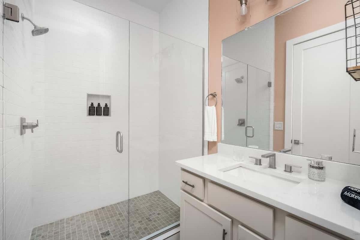 Holiday home Bloom Haus Dt 2miles - 8 Q Beds - Rooftop - Omg