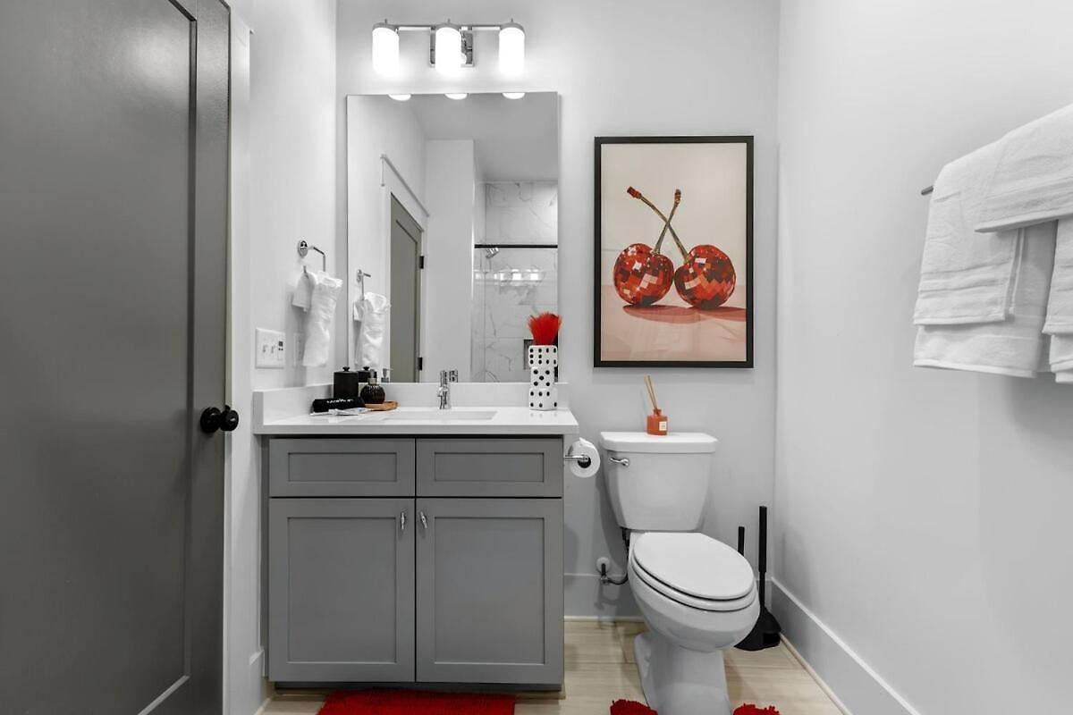 14 Bed Luxe Retreat With Game & Perfect For Large Groups!