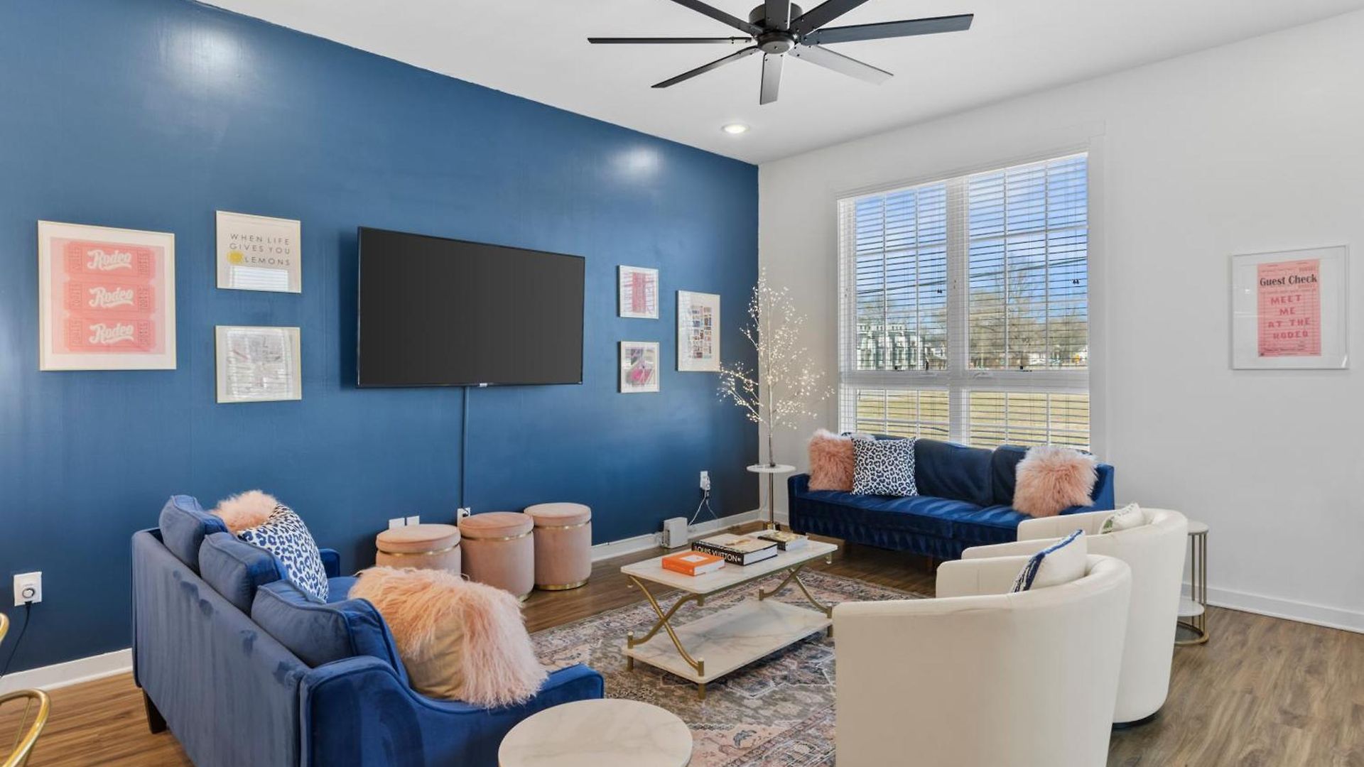 Holiday home 3 Miles To Broadway -garage, Patio, Walk To Shops Nashville