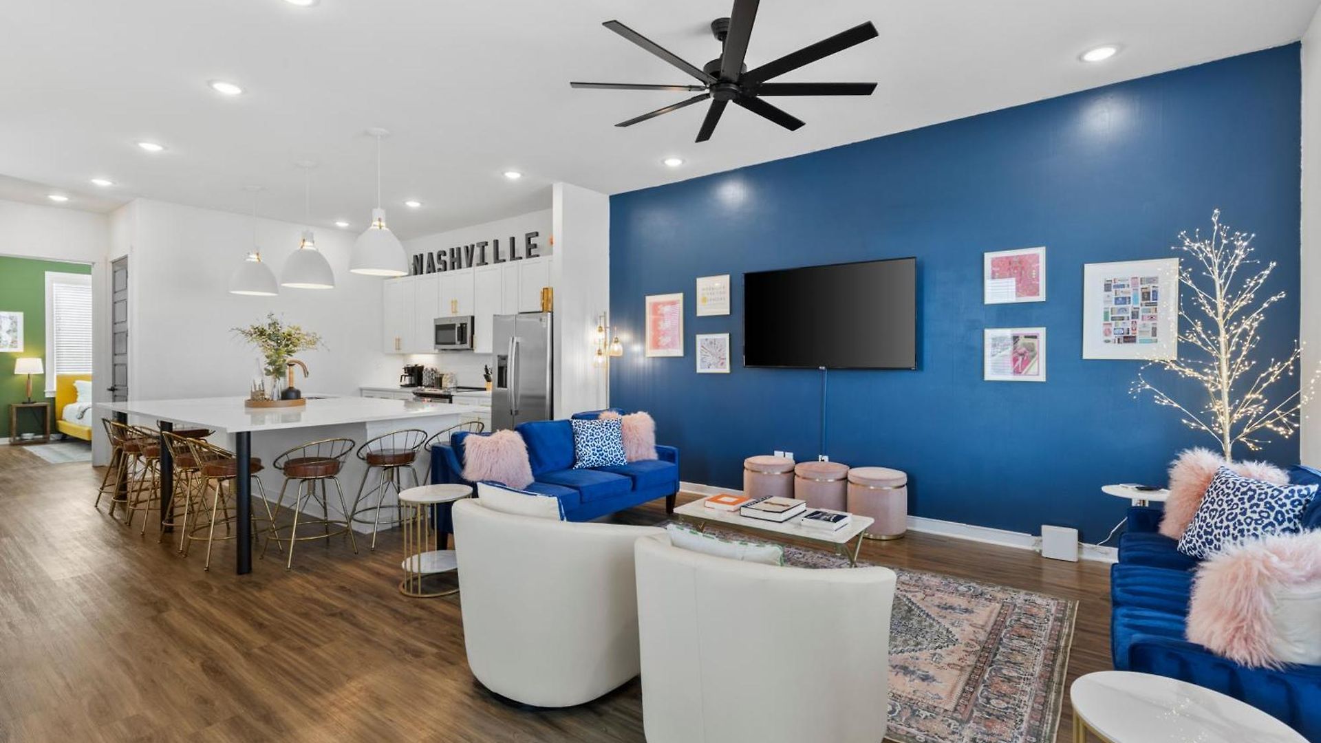 3 Miles To Broadway -garage, Patio, Walk To Shops