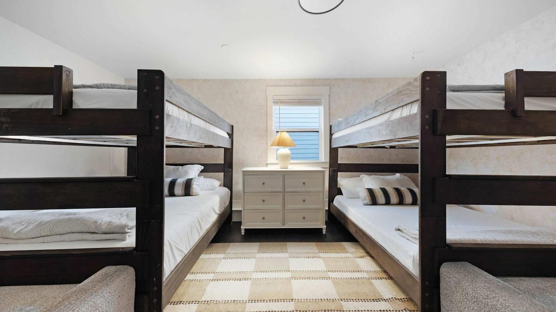 The Magnolia House - 7 Beds & Full Of Charm *
