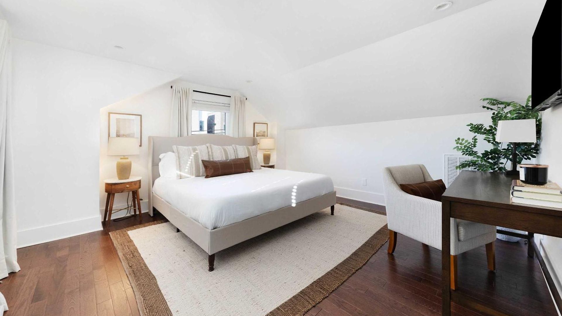 Holiday home The Magnolia House - 7 Beds & Full Of Charm *