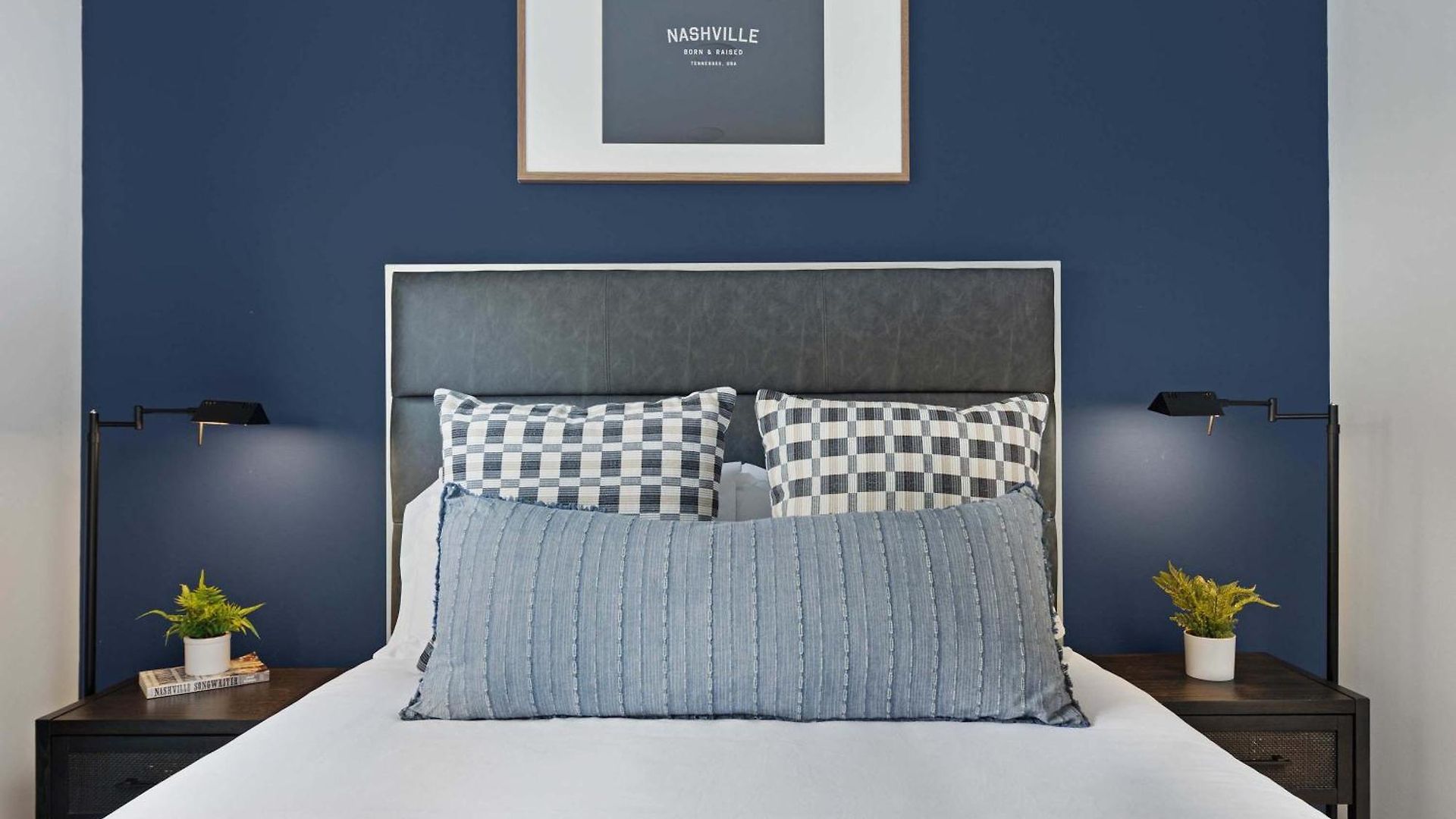 The Traveller New Redesign With Peloton & Sauna! Holiday home *