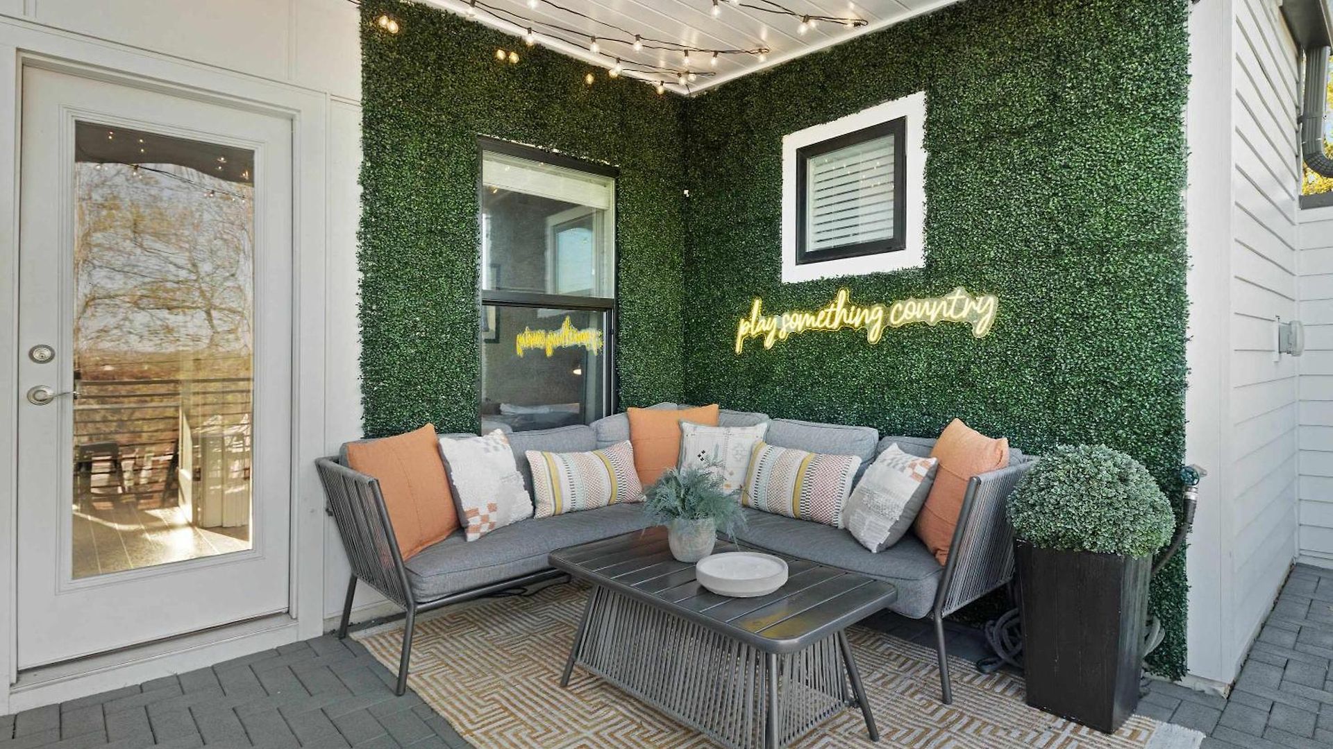 The Traveller New Redesign With Peloton & Sauna! Nashville