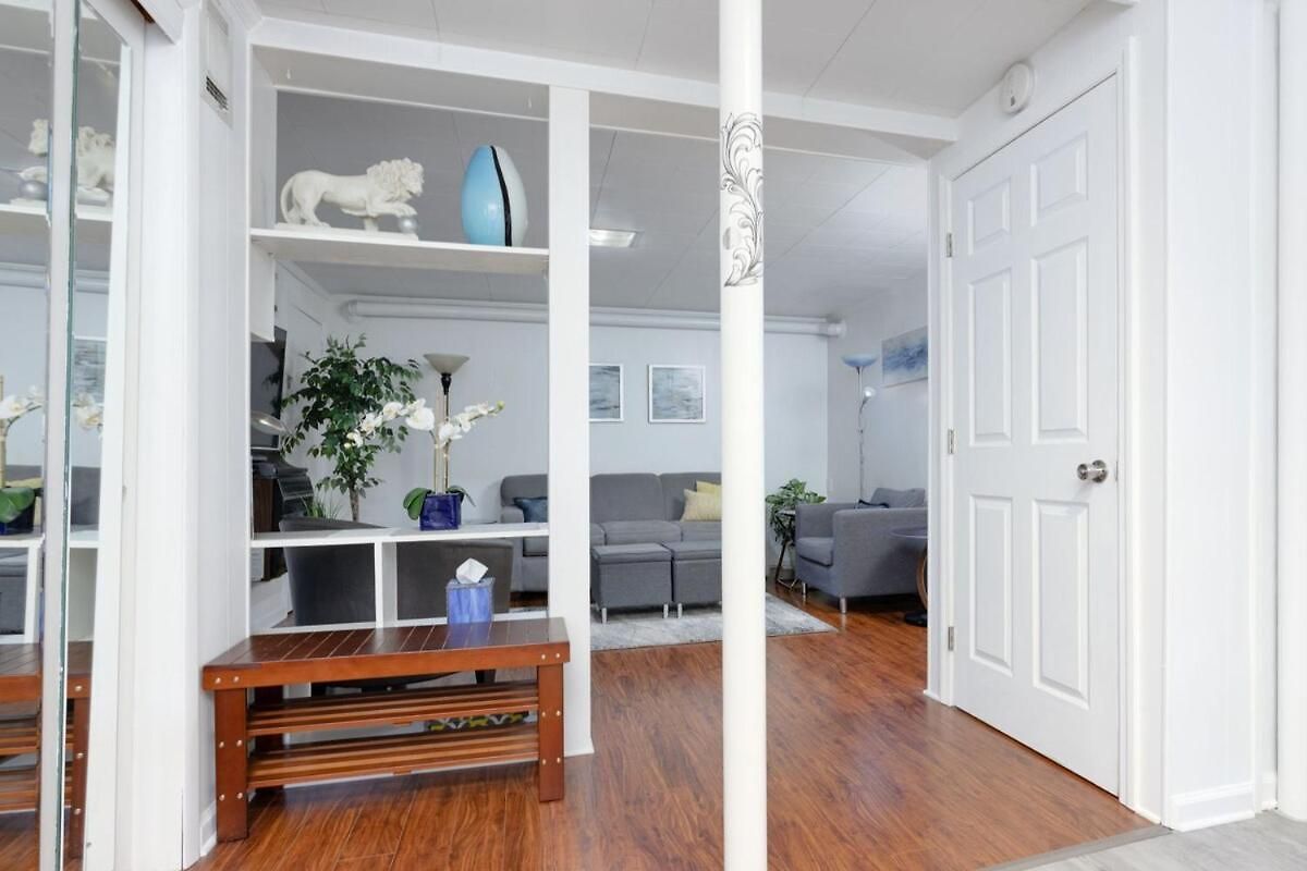 Noteworthy Near Opryland Apartment *