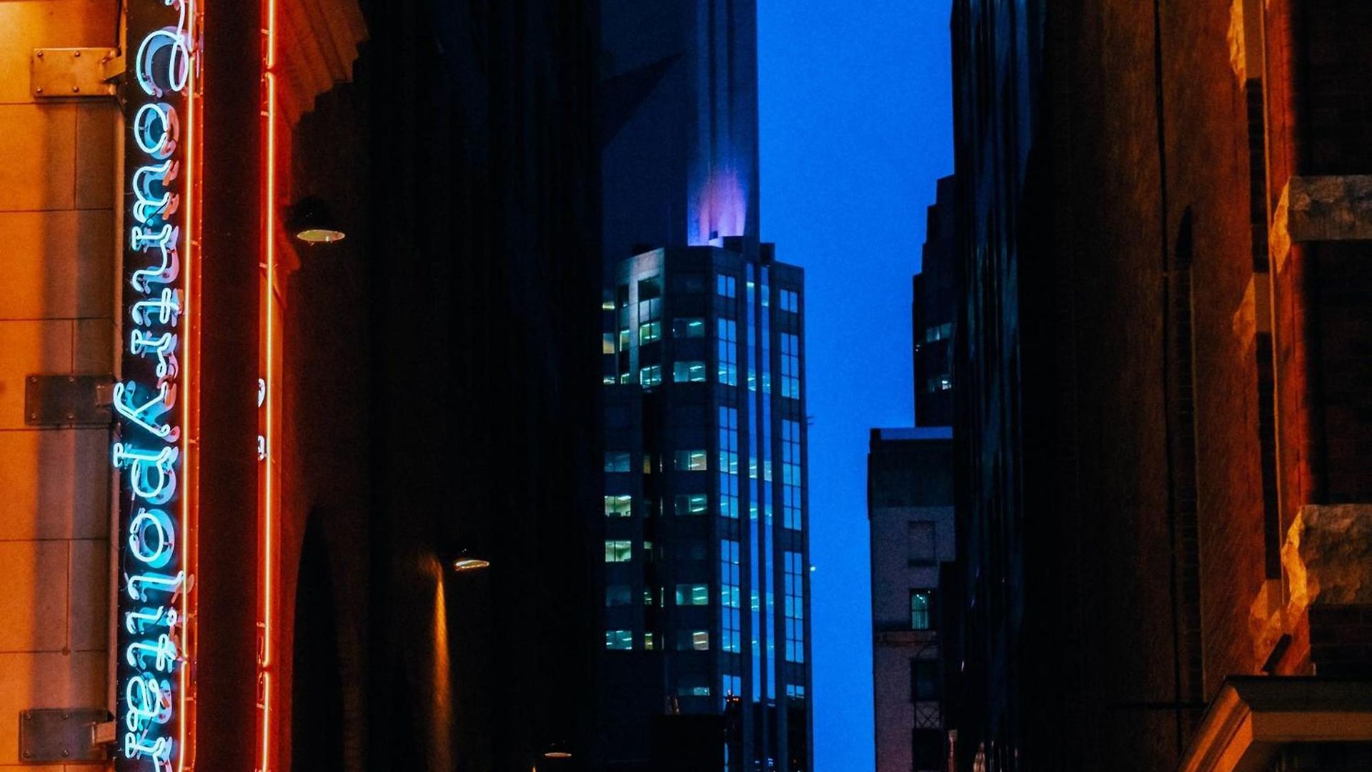 The Countrypolitan - Indigo 3*