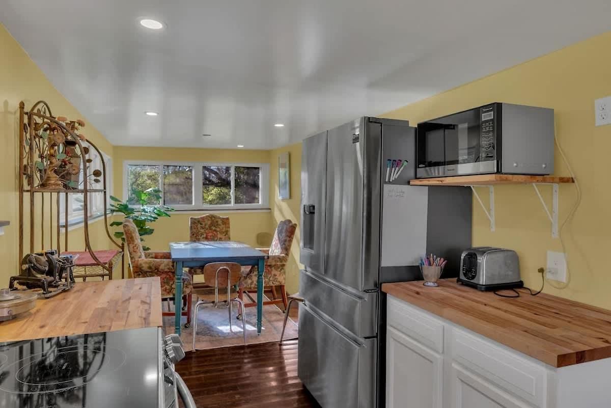River Rustic Retreat - 15 Mins From Dt