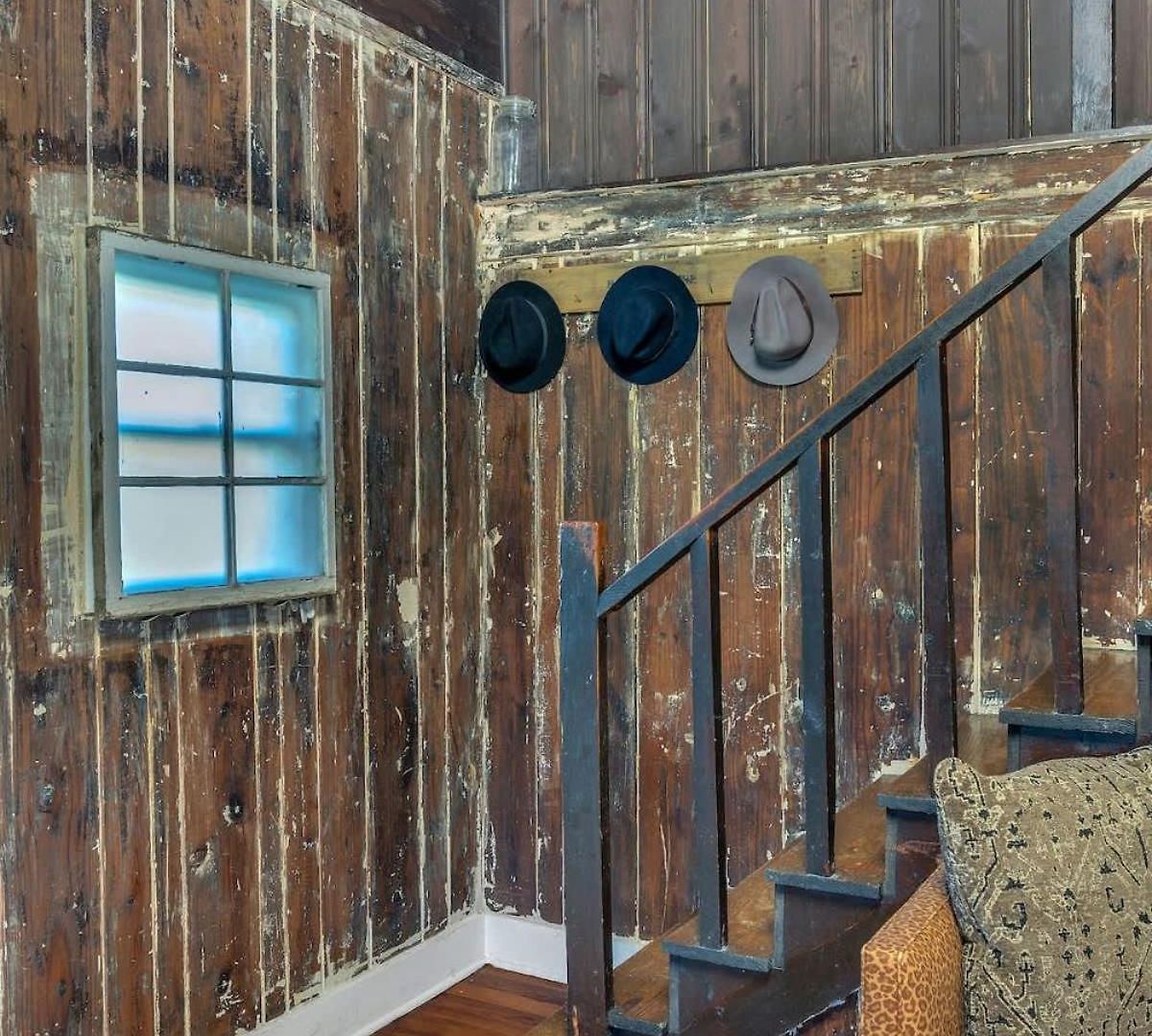 River Rustic Retreat - 15 Mins From Dt Holiday home *