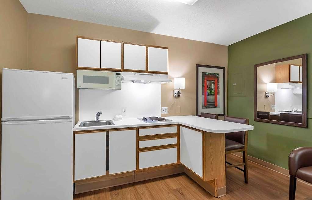 Extended America - - Airport - Music Hotel Nashville