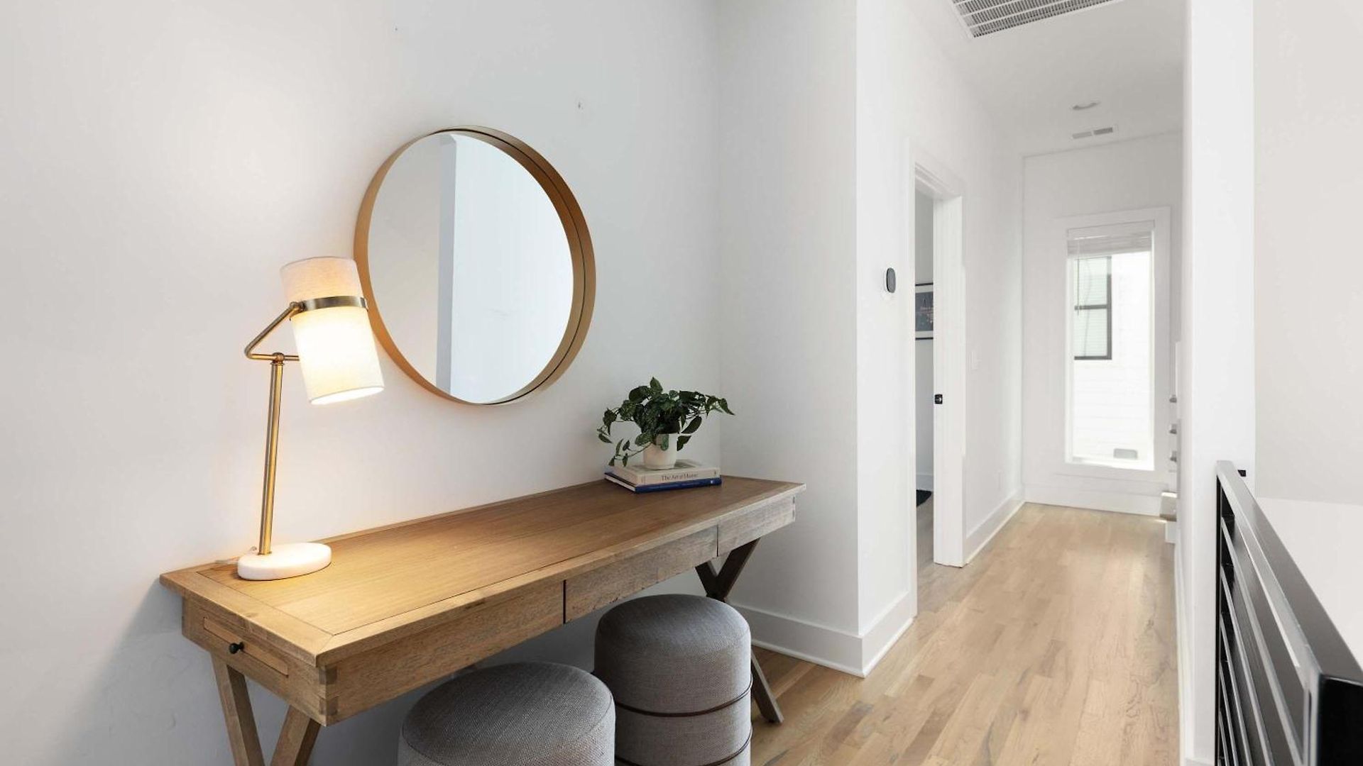 The Willie - Newly Redesigned, Game & Rooftop Holiday home Nashville