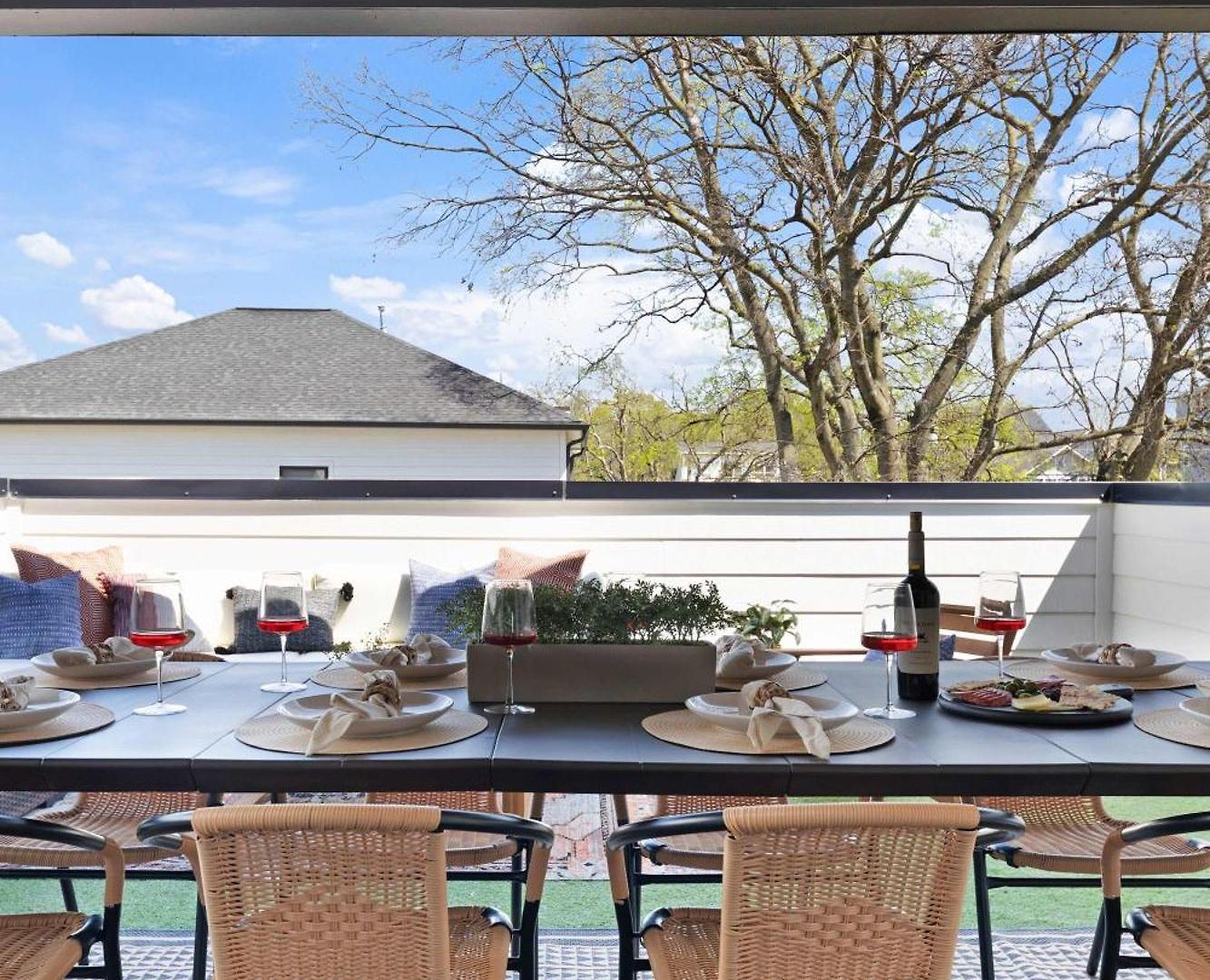 The Willie - Newly Redesigned, Game & Rooftop Nashville