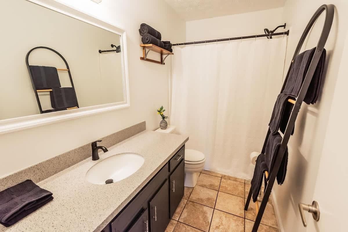 The Eastside 2br Near 5points