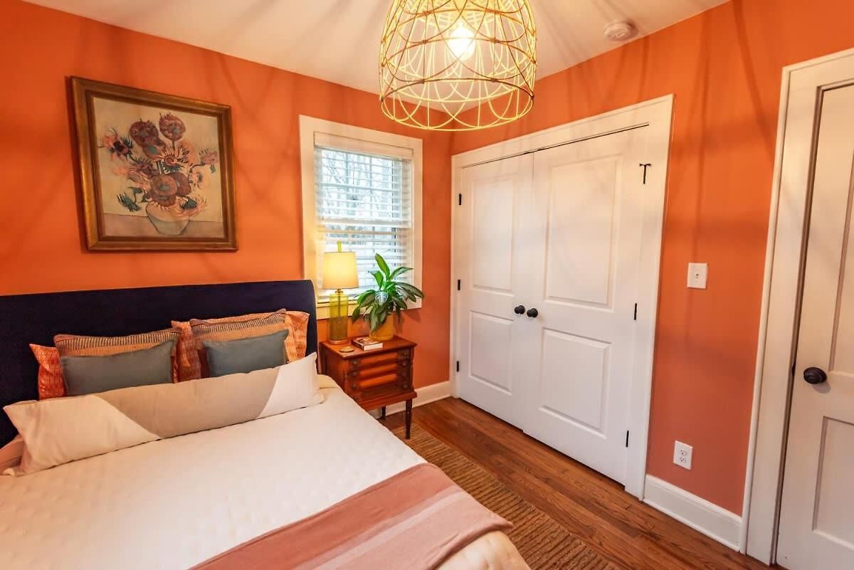 Cozy East Nash W Big Yard Holiday home