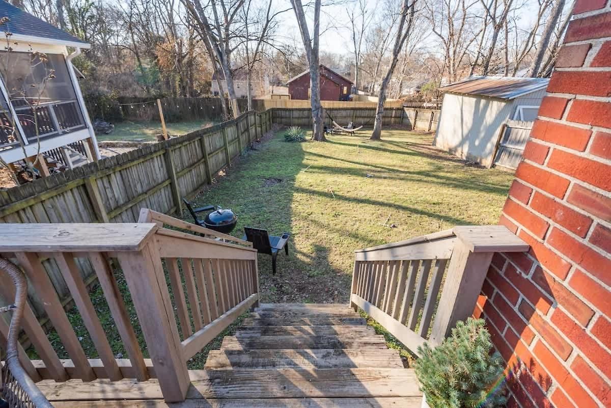 Cozy East Nash W Big Yard
