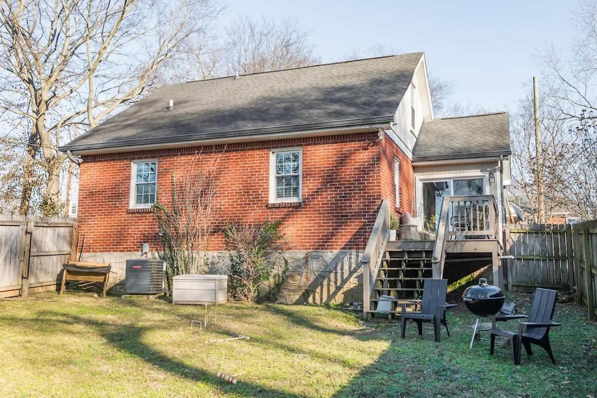 Cozy East Nash W Big Yard