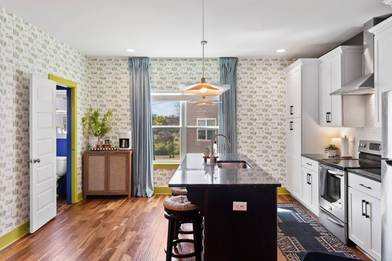 Vibrant In The Nations With Garage Walk To Restaurants And Shops Holiday home Nashville