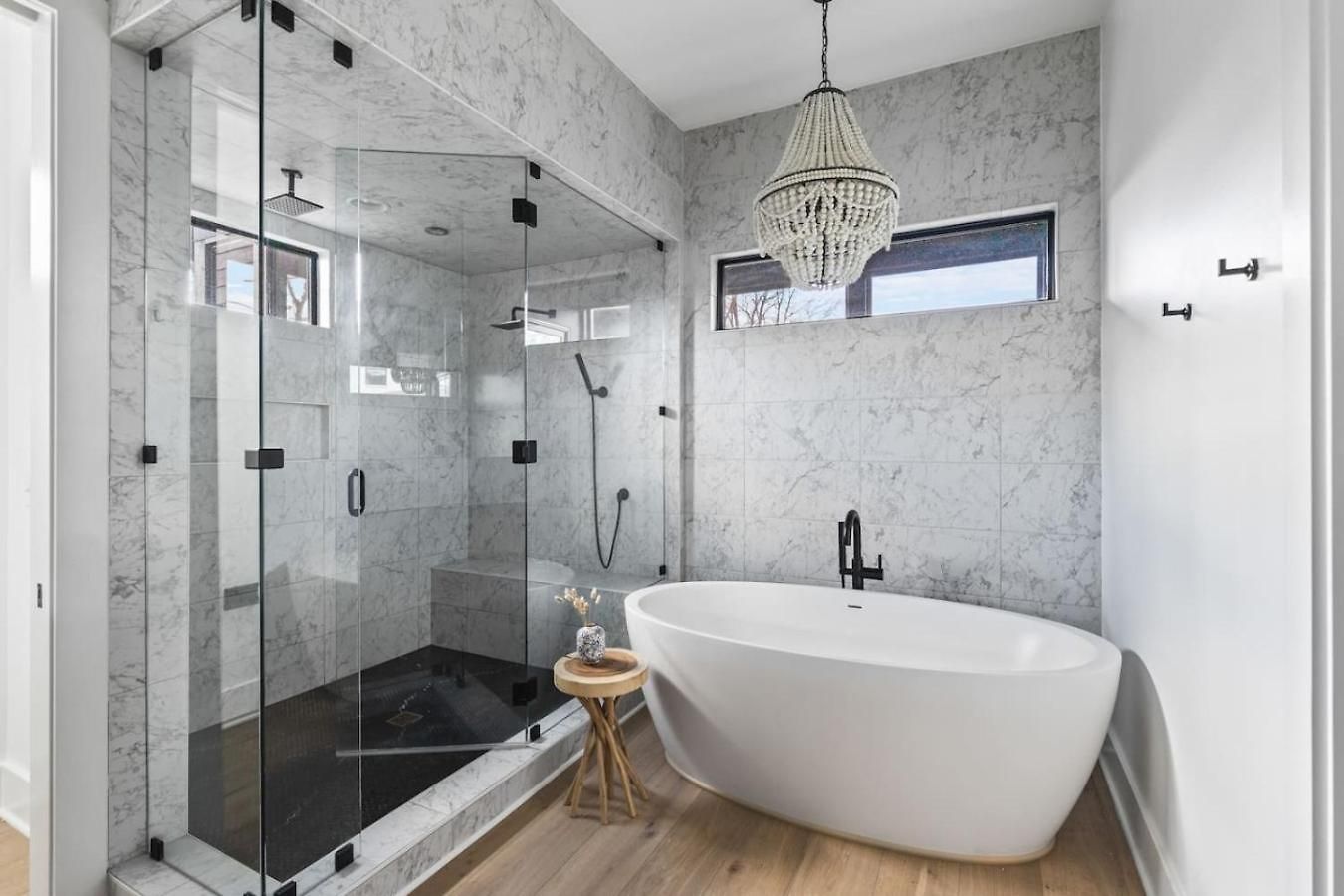 Luxury In Hills With Garage And Walk To The Park Nashville